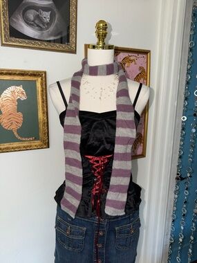 Vintage Y2K Striped Knit Scarf in Lavender and Light Gray
